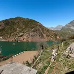 Koman_lakeview_apartments